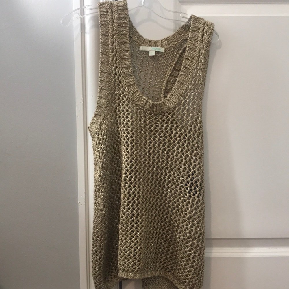 Sleeveless top